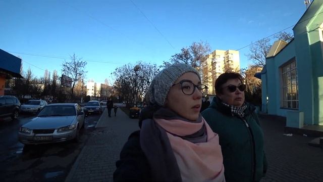 ВЫХОДНОЙ ДЕНЬ В ОДЕССЕ. ЖАЛКО СОБАКУ. ИЩЕМ ХОТ-ДОГ. смотреть онлайн