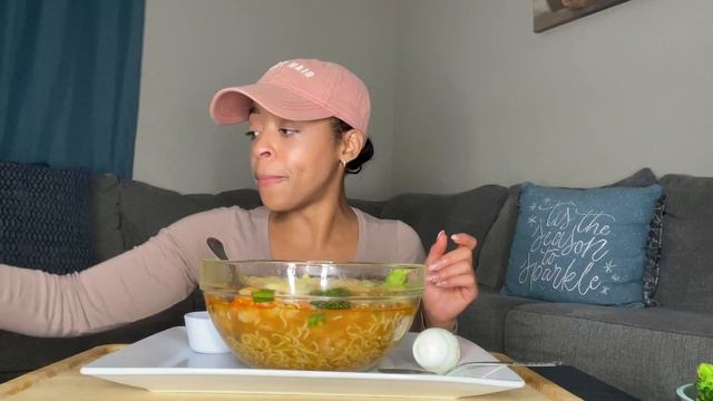 RAMEN NOODLE MUKBANG + STORYTIME