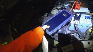 Пусковое устройство Baseus 3000, на супер конденсаторах.