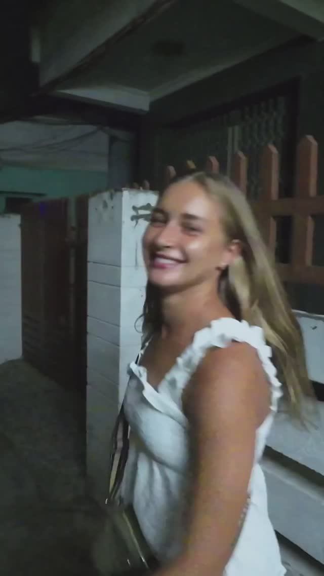 ИДЕАЛЬНОЕ КАФЕ В НЯЧАНГЕ #Вьетнам #Нячанг #ГдеПоесть смотреть онлайн