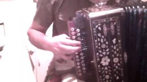 Разбор песни "Три Танкиста" на гармони.