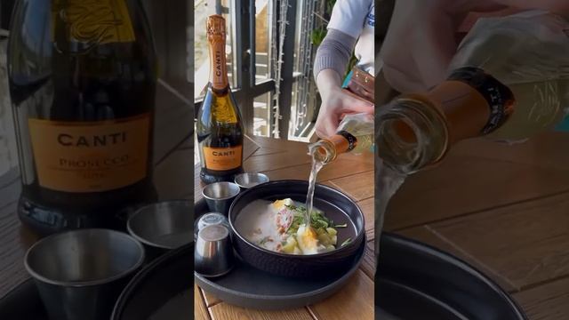 Выбираете кефир или квас для вашей окрошки? У бренда KRONA есть ответ#окрошка #рецепт #лето #krona смотреть онлайн