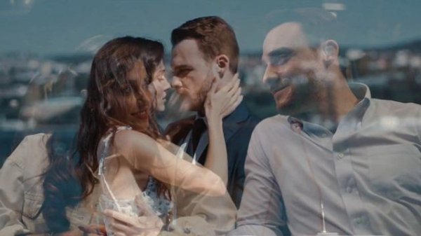 THE UNEXPECTED DECISION OF THE FAMOUS COUPLE