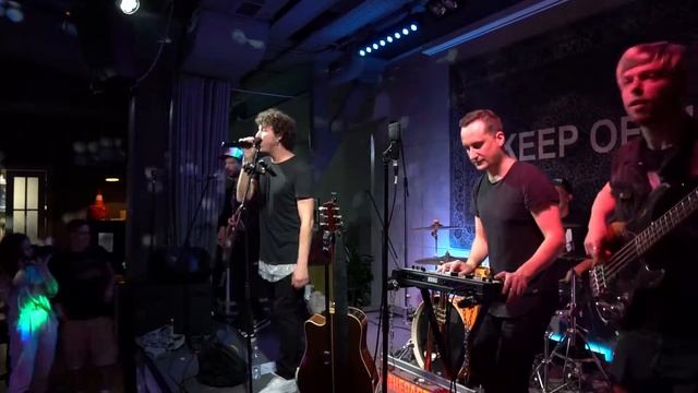 BLINK182 - All The Small Things. Live Cover By 