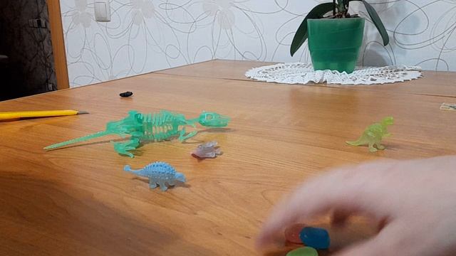 Распаковка яиц динозавров"часть 2" смотреть онлайн