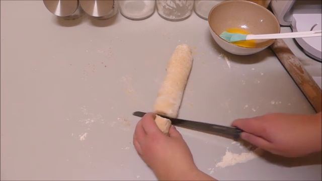 Zimtschnecken ohne Hefe und in 30 Minuten verzehrfertig! Cinnamon buns without yeast смотреть онлайн