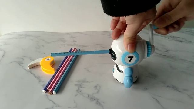 How to use auto manual pencil sharpener // A919 robot смотреть онлайн