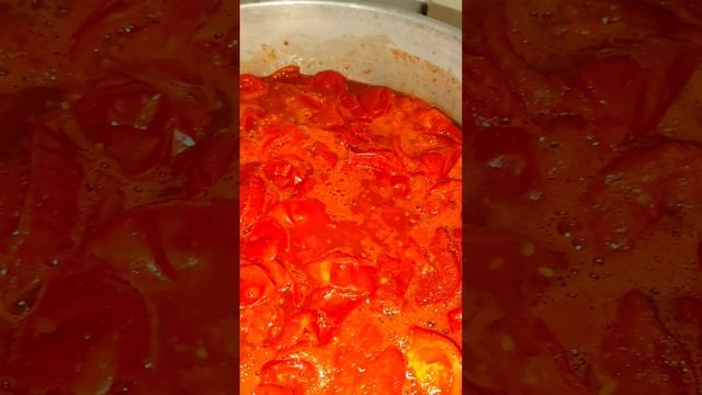 Помидорды өз шырынында жабамыз! Помидорды а собственном соку #помидоры смотреть онлайн