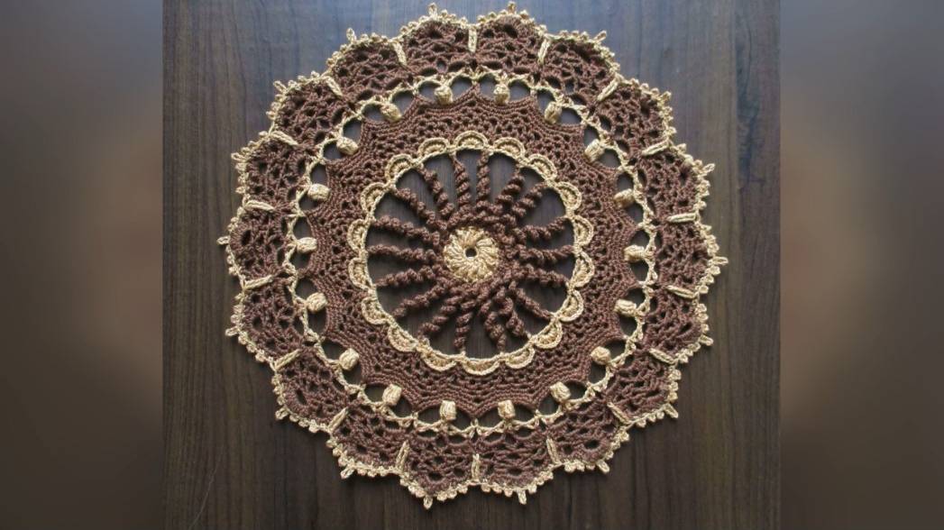Рельефная салфетка крючком 