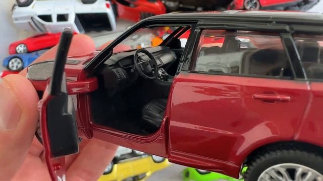 Box full of Mini EV, Supra, Jeep, DHL, Rolls Royce, Lexus LM300h, Bugatti, Police car смотреть онлайн