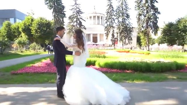 Видеооператор и фотограф Роман. Свадебный видеоролик. смотреть онлайн