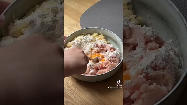 Картофельно куриные котлетки #вкусно #быстроивкусно смотреть онлайн