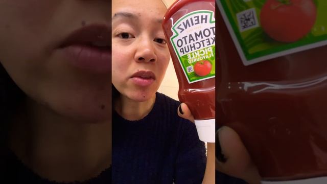 Heinz Tomato Ketchup Pickle Flavoured Tomato Sauce #tastereview #shorts #ketchup #heinz смотреть онлайн