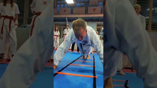 Повторяйте вместе с нами! Asai Ryu. #asairyu #karate #каратэ смотреть онлайн