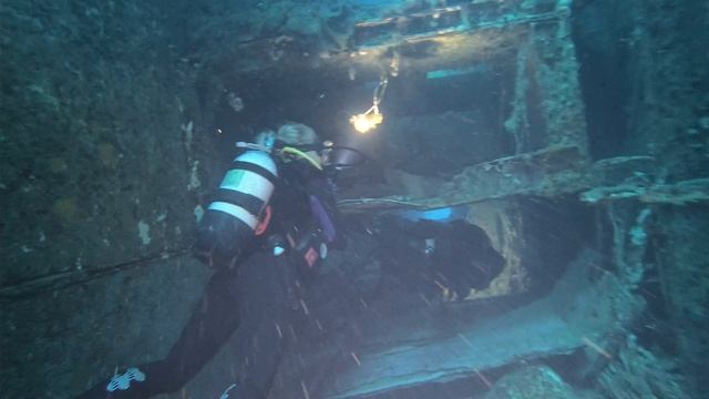ДАЙВИНГ НА ЗАТОНУВШЕМ КОРАБЛЕ ЗЕНОБИЯ КИПР ЛАРНАКА
Zenobia DIVING CYPRUS смотреть онлайн