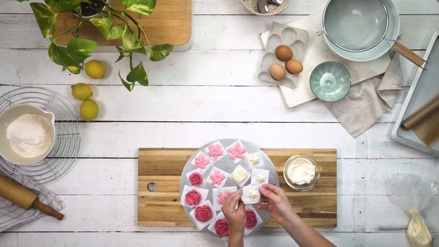 Buttercream Flora Cakes смотреть онлайн