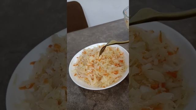 Очень вкусная квашеная капуста... смотреть онлайн
