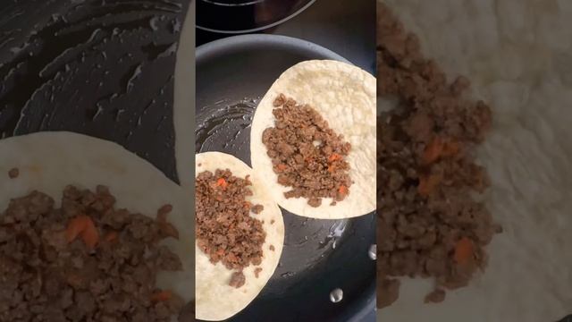Easy Beef Tacos Recipe #shorts ￼#explore #fyp #recipe #tacos смотреть онлайн