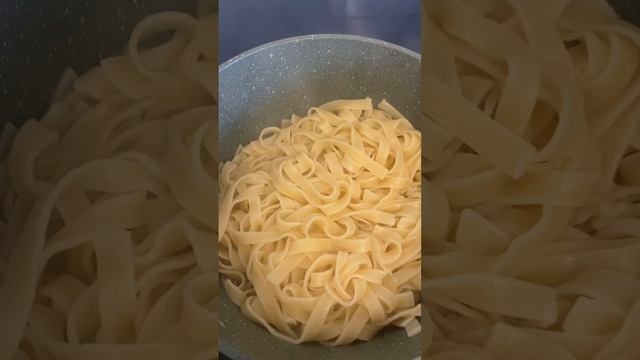 Let’s make spaghetti bolognaise, healthy style🍝 🥦😎✨ #spaghetti #bolognaise #youtubeshorts смотреть онлайн