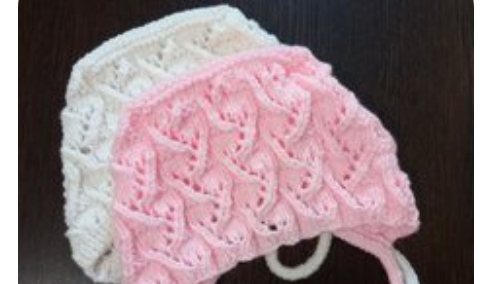 Ажурный чепчик спицами