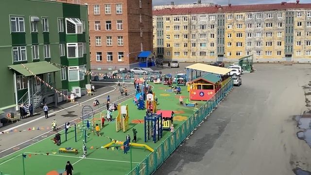 Норильск/Проводили детей в отпуск/Работа,дом смотреть онлайн