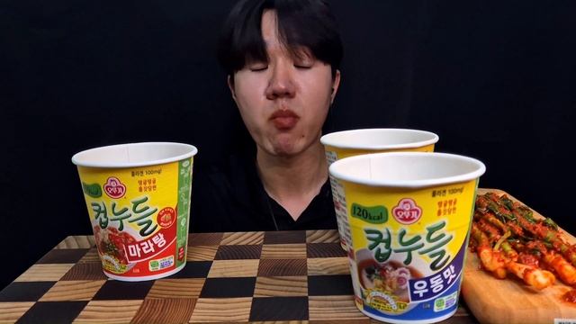 sub) 컵누들 6개 다양한 맛 , 파김치 먹방 리얼사운드 #mukbang #asmr #cupnoodle #kimchi смотреть онлайн