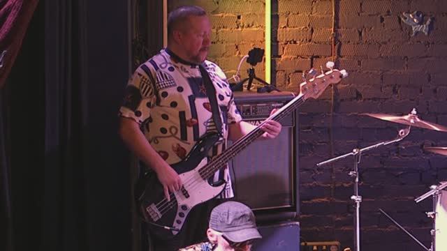 15. Аванс – Женщина с Бородой в Бродячей Собаке 15 сентября 2024