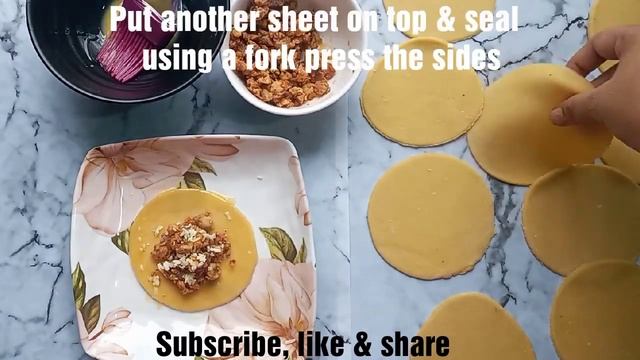 HOW TO MAKE CHICKEN CHEESE RAVIOLI IN WHITE SAUCE | HOMEMADE RAVIOLI RECIPE | ITALIAN CUISINE смотреть онлайн