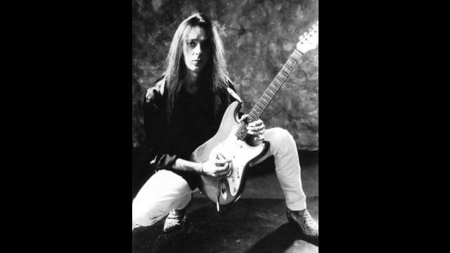 Martín Knye Magiar - Lágrima Azul смотреть онлайн