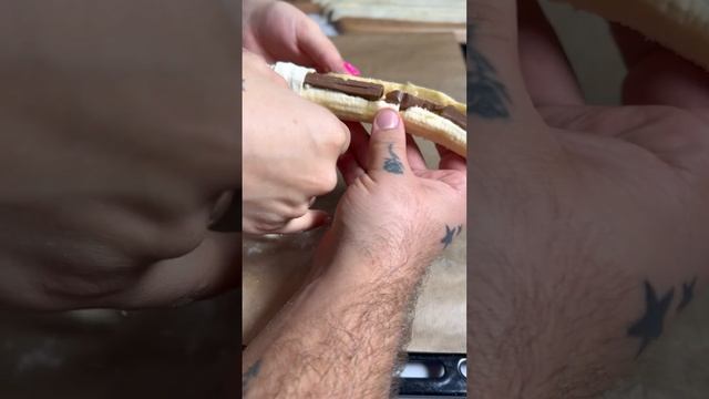 бананово-шоколадный круассан из ТРЁХ ингредиентов !!! смотреть онлайн