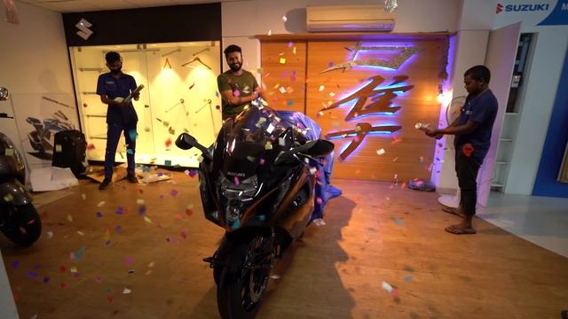 Unboxing Gujarat's First 2021 SUZUKI HAYABUSA..!! 😍🔥 смотреть онлайн