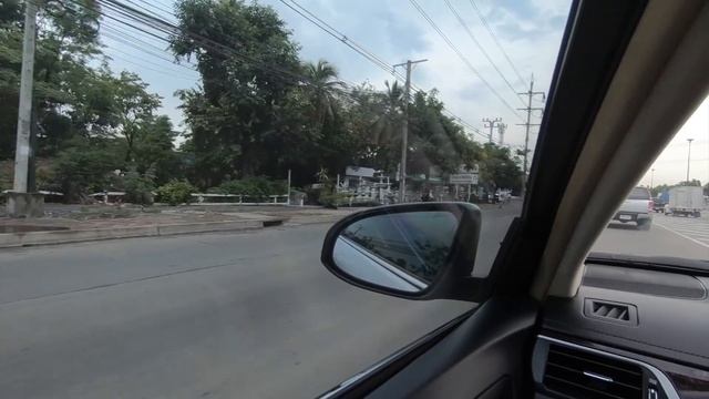 ส่งมอบรถ TOYOTA CAMRY 2.0G ลูกค้าแค่อยากมาเดินดู แต่เมื่อเห็นรถคันนี้พึ่งเข้ามา ซื้อเลย смотреть онлайн