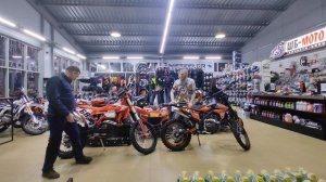 Regulmoto Holeshot & ZR 300 сравнение. Плюсы и минусы на наш взгляд.