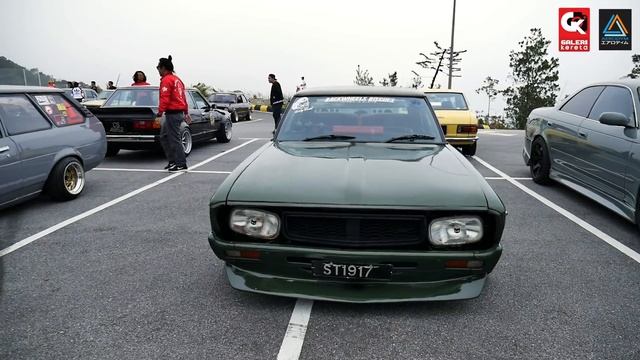 Datsun Cedric 230 - Kiss of The Horizon смотреть онлайн