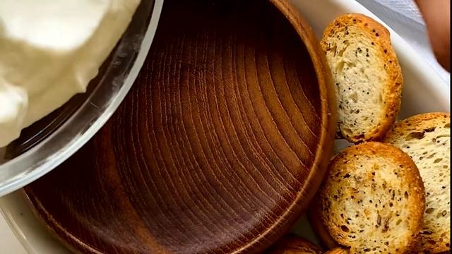 Everything Bagel Cottage Cheese Dip смотреть онлайн