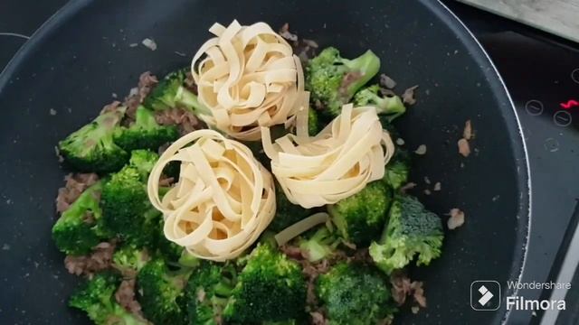Что приготовить быстро и вкусно? Вкусняшка за считанные минуты!! смотреть онлайн