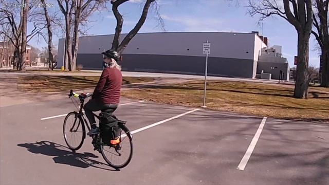 Heather and I go for an afternoon bike ride right at the start of Covid in Canada - March 2020 смотреть онлайн