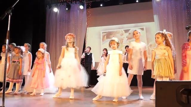 Шоу-группа Мечта - Мама смотреть онлайн