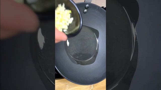 Red sauce pasta 😋🍝. #chefcharu #pasta #redpasta #cooking #youtubeshots #indiafoodstreet смотреть онлайн