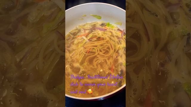 Tibetan dish to warm your heart and soul ❤️#noodles #thukpa #soup p смотреть онлайн