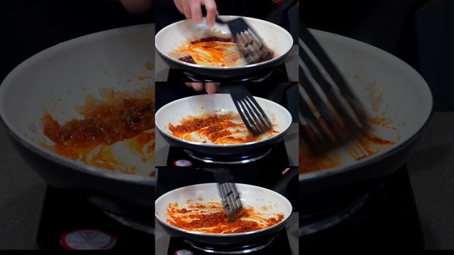 Gochujang & Mezcal Pasta смотреть онлайн
