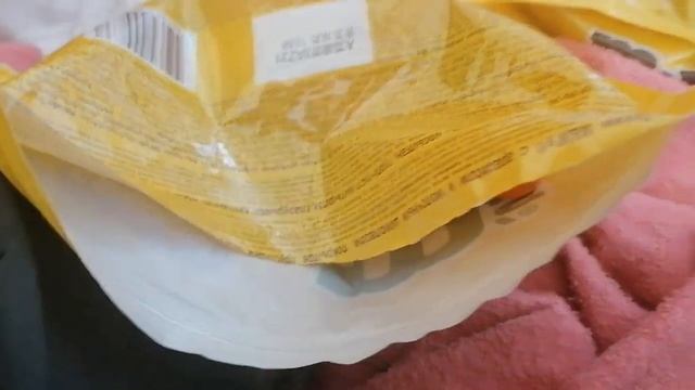 Дегустация драже "M&M'S" с арахисом смотреть онлайн