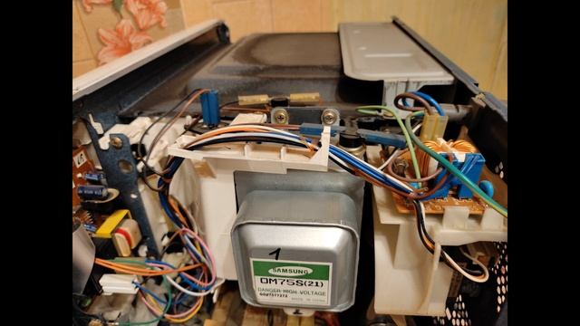 Как выглядит сгоревший и новый магнетрон для микроволновой печи Samsung ? смотреть онлайн