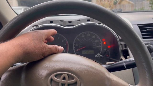 Toyota Corolla el tablero d las millas no prende la iluminación..mileage dash won't turn on lightin смотреть онлайн