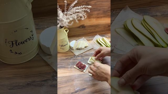 сочетание груши и камамбера❤️🔥 #youtubeshorts #cookingvlog #idea смотреть онлайн