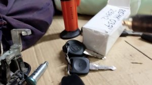 Установка и замена личинок замка дверей на фольксваген Т - 4