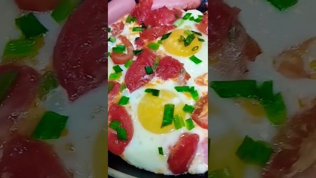 Поздний ужин на двоих #shorts #ужиннаскоруюруку #вечер смотреть онлайн