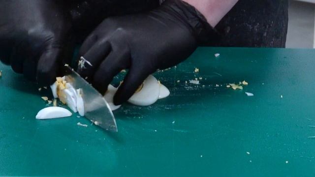 ШЕФ-ПОВАР ПРИГОТОВИЛ блюдо на съёмочной площадке менее, чем за 2 минуты. смотреть онлайн