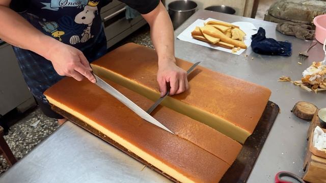 Melts In Mouth! Super Soft Honey Castella Cake│Taiwan Street Food