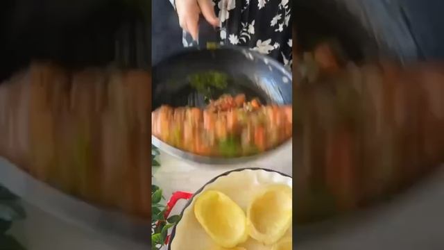 ВЕЛИКОЛЕПНОЕ БЛЮДО В КАРТОФЕЛЬНОЙ ЧАШЕ смотреть онлайн
